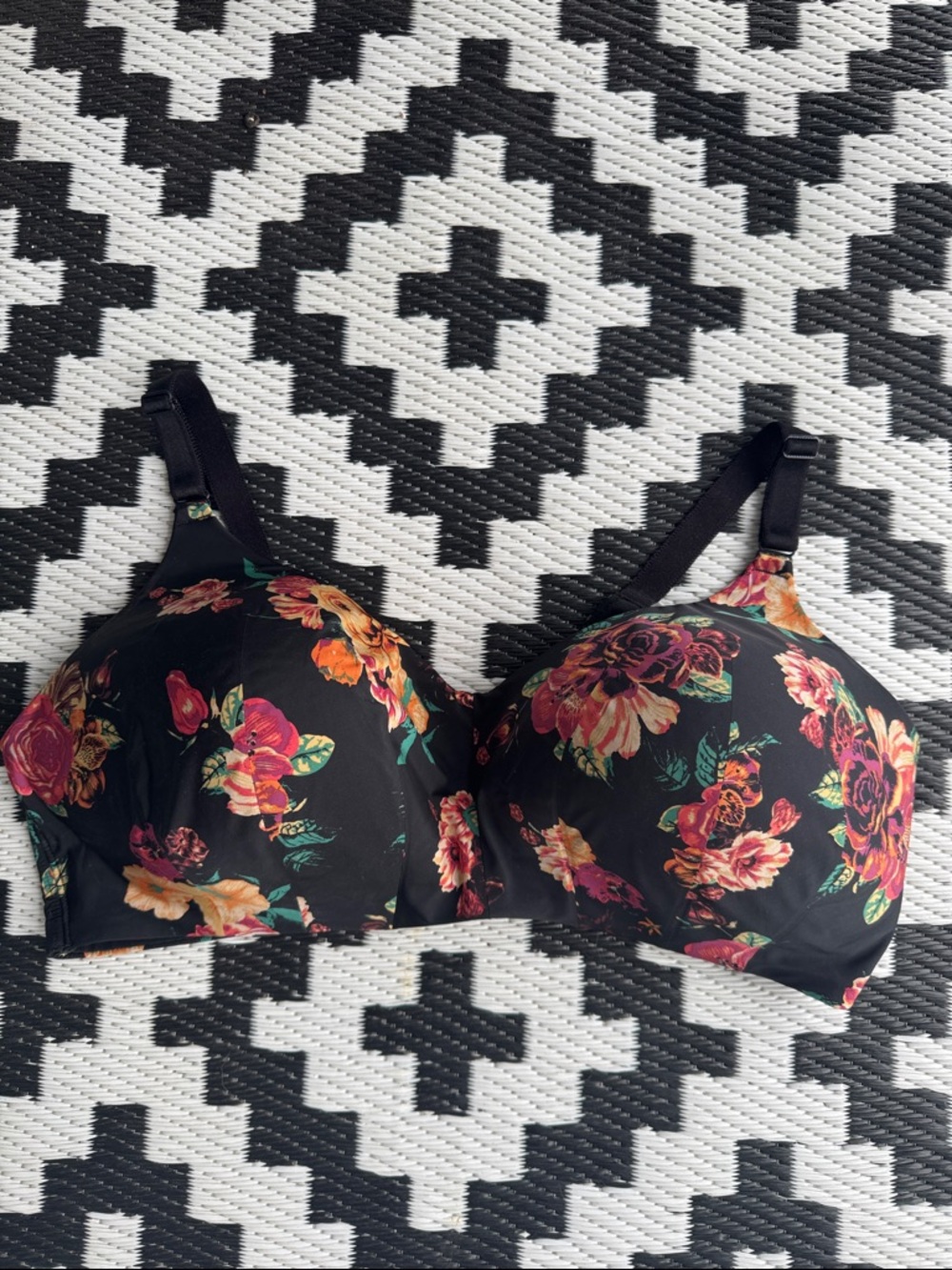 TORRID Lightly Lined Wireless Bra - 40DDD